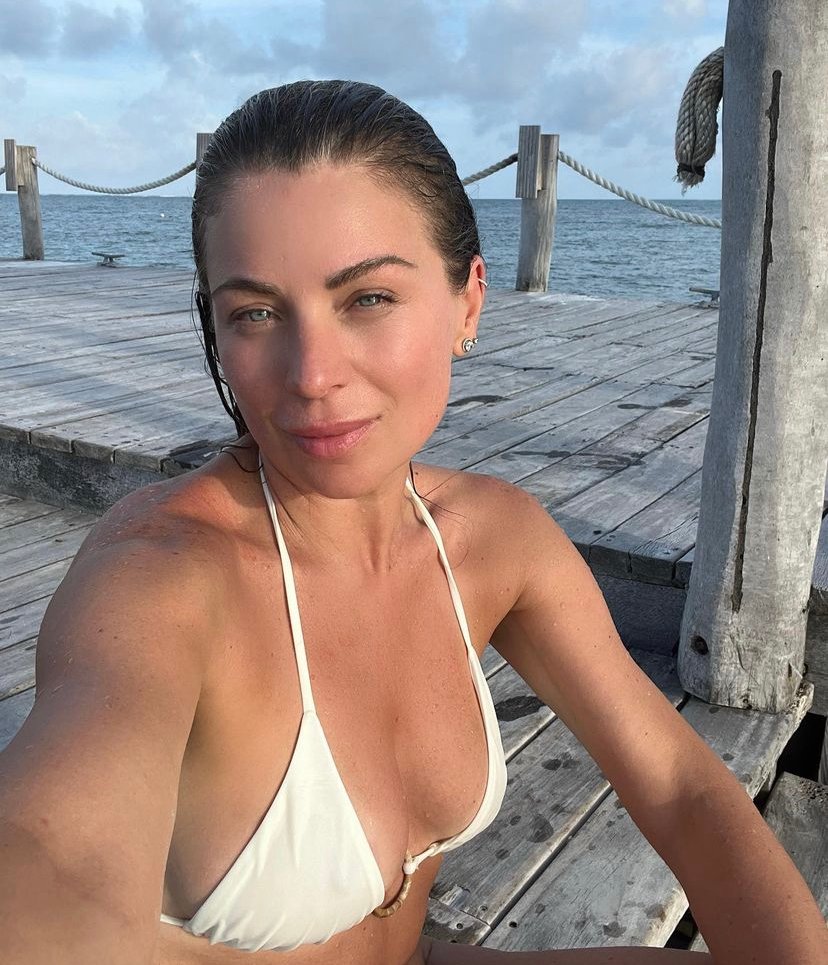 La Actriz Polaca Ludwika Paleta Mostro Su Lado Sexy En Bikini Fotos