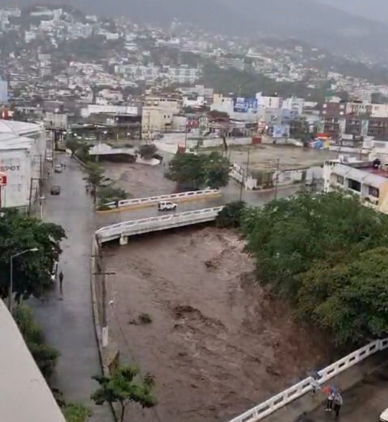 La Tormenta Tropical Max Causa Severas Inundaciones En Acapulco