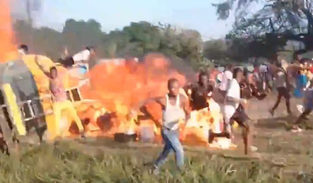 Video Captan Momento Justo En Que Una Pipa Explota Mientras Decenas De