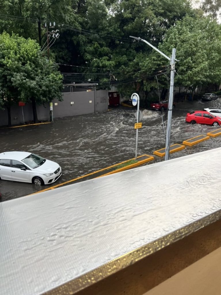 Las Intensas Lluvias Colapsan A La Cdmx Fotos M Xico Ya