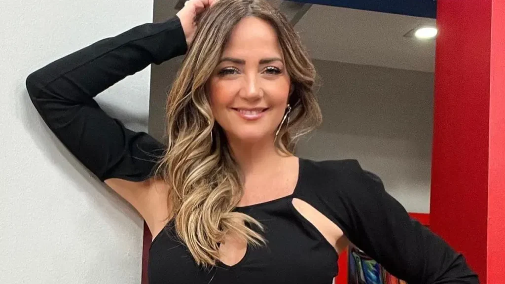 Andrea Legarreta Y Sus Contadas Pero Sensuales Fotos En Bikini Y