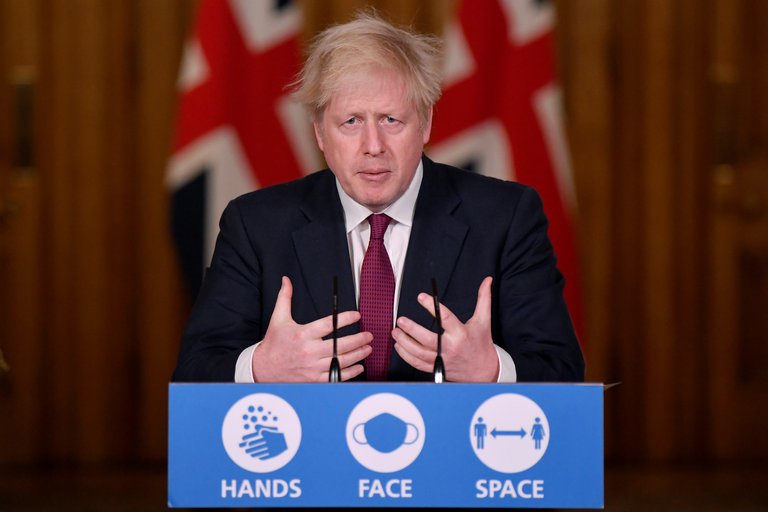 Boris Johnson, en conferencia de prensa el 19 de diciembre (Foto: Reuters)