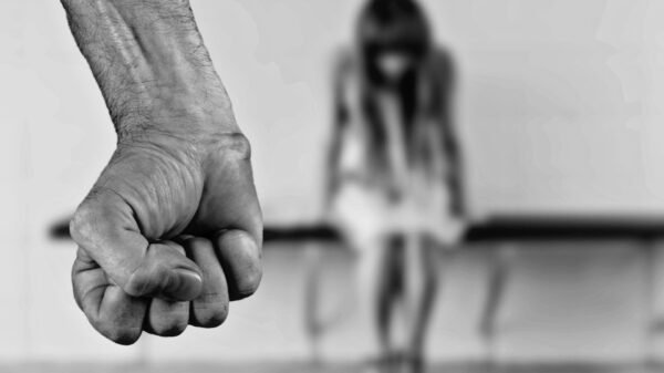 Niña de 12 años embarazada por su padre en Argentina