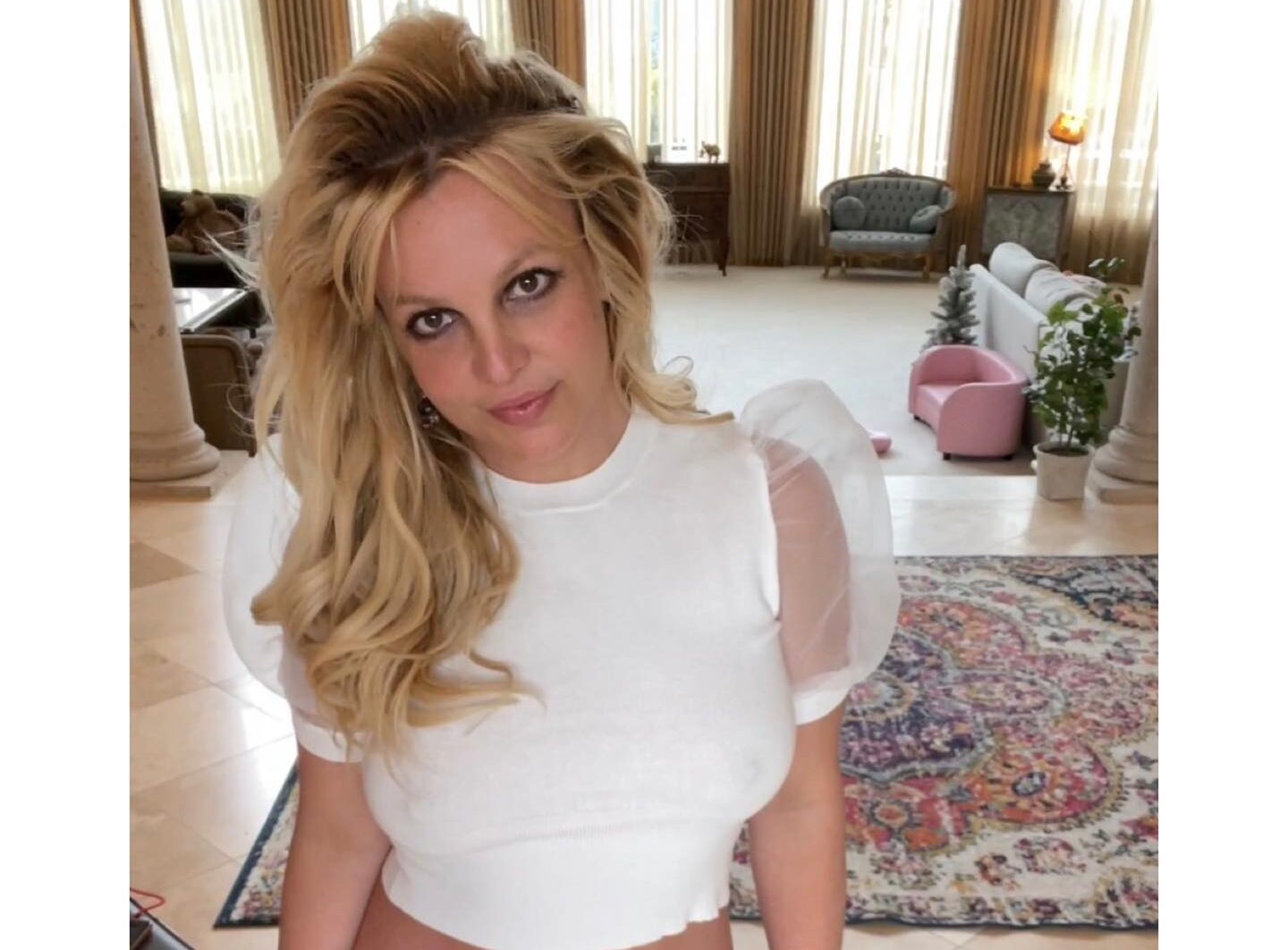 VIDEO: Guardia de seguridad de un jugador de la NBA agrede a Britney con terrible golpe
