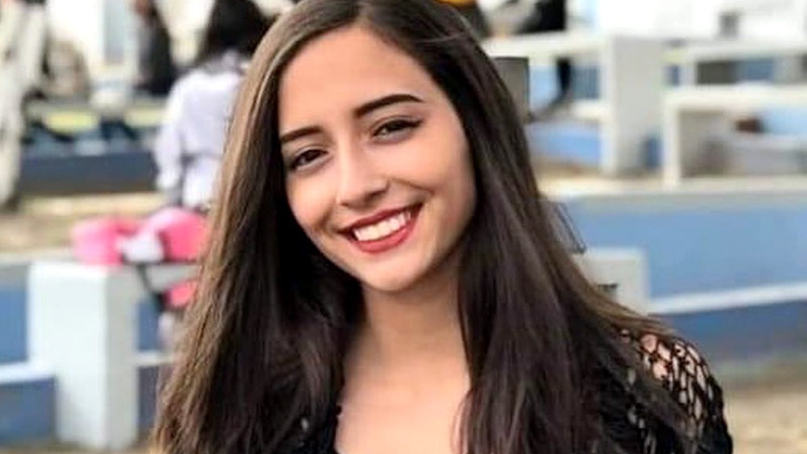 Crean muñeca de Debanhi Escobar y causa indignación y repudio por lucrar con su imagen