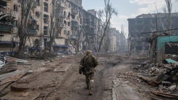 Reconstruir Ucrania costará 411 mil millones: Banco Mundial
