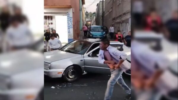 VIDEO: Conductor provoca choque y siembra el pánico al sacar un arma en Xochimilco