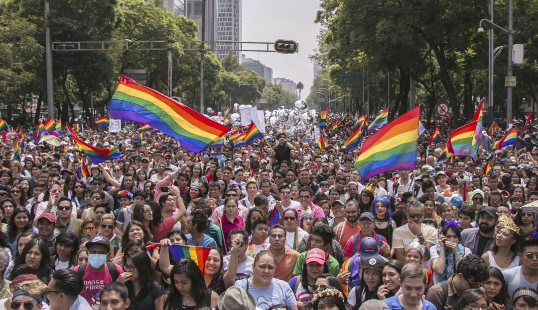 Sigue la Marcha LGBT+ EN VIVO