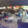 VIDEO: Sicarios masacran a quemarropa a comensales del restaurante Dennys en Ciudad Juárez