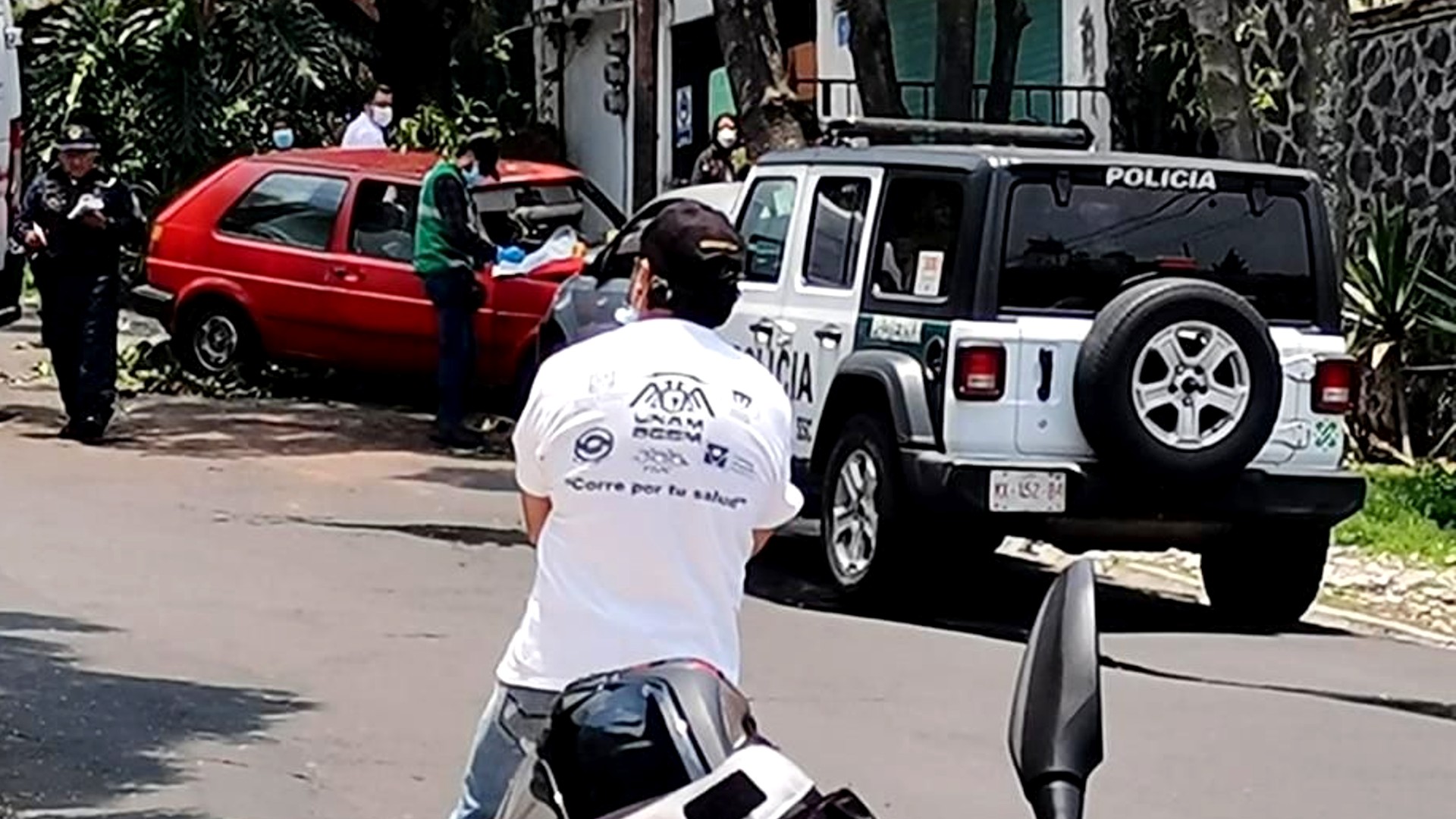 Auto se queda sin frenos y arrolla a una mujer en la colonia Héroes de Padierna