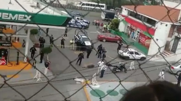 VIDEO: Asesinan a tres personas en una gasolinera de Naucalpan en el Edomex