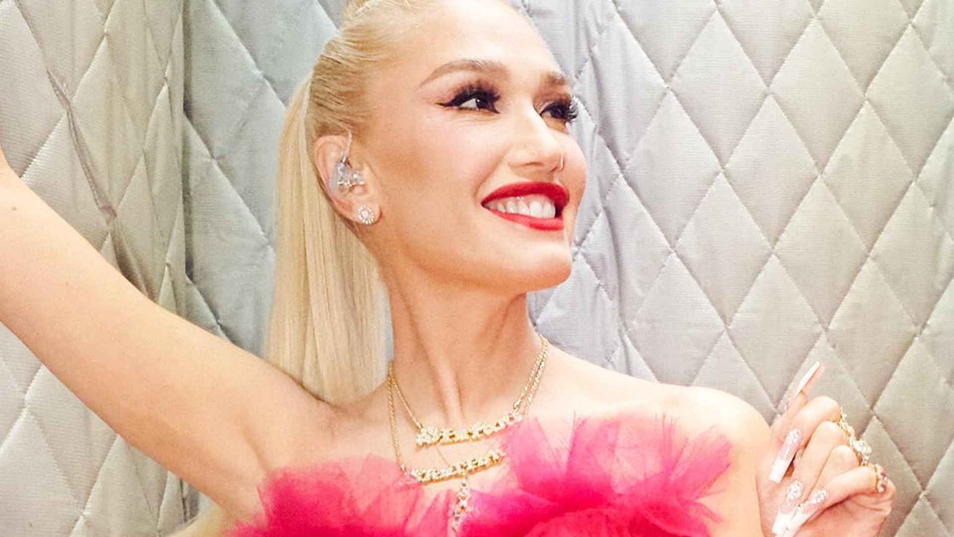 Gwen Stefani causa asombro por su 'nuevo rostro' y dicen que "luce irreconocible"