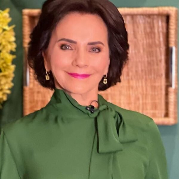 Pati Chapoy despeja las dudas y aclara si ella tomará el lugar de Sanda Smester en TV Azteca