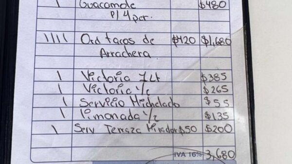Fue por unos tacos a las terrazas del Zócalo y le denuncia que le cobraron más de 4 mil pesos