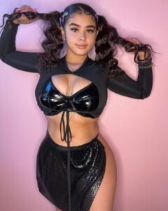 A sus 21 años, Valarie Ruvalcaba incrementa su fama como la espuma