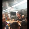 VIDEO: "¡Tengo SIDA!" dice sujeto y escupe a usuario tras intensa pelea en el metro de la CDMX