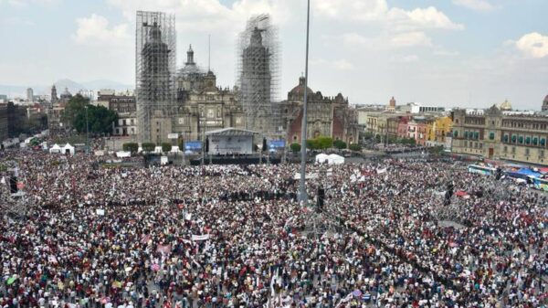 Gobierno de la CDMX asegura que asistieron más de 1.2 millones de personas a marcha de AMLO