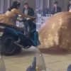 VIDEO: Quinceañera acelera motocicleta durante vals y pasa tremenda vergüenza