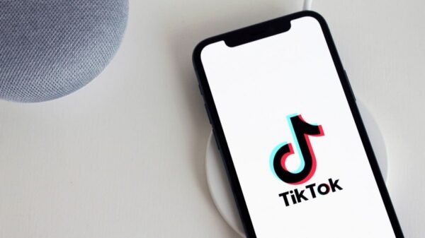 TikTok implementa nuevas medidas para impedir que adolescentes visualicen videos sugerentes