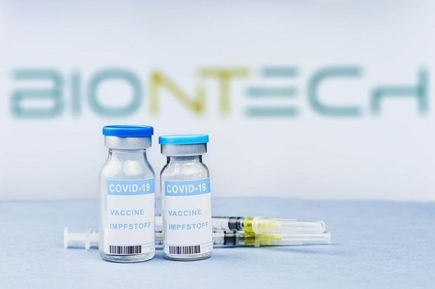 BioNTech firma acuerdo con el Reino Unido y comenzará a probar sus vacunas contra el cáncer