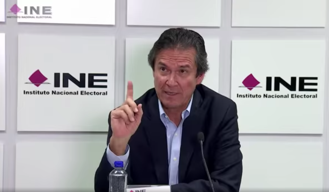 Edmundo Jacobo renuncia a la Secretaría Ejecutiva del INE