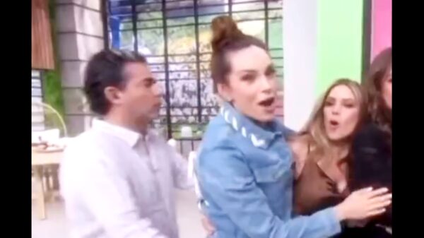VIDEO: Exhiben lo que le hizo Raúl Araiza a Tania Rincón en pleno programa en vivo de Hoy