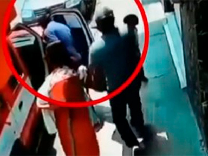 Cámaras de seguridad captan asesinato de militante Triqui en Oaxaca