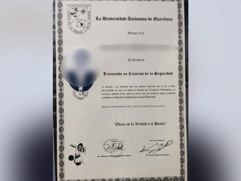 venta de títulos universitarios por Facebook