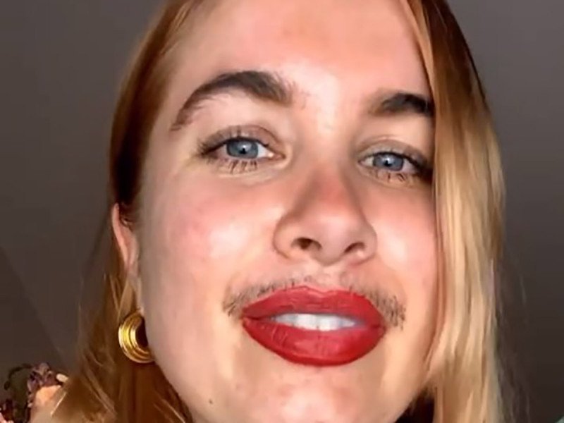 Joven se deja el bigote y lo presume en redes; asegura que busca romper estereotipos