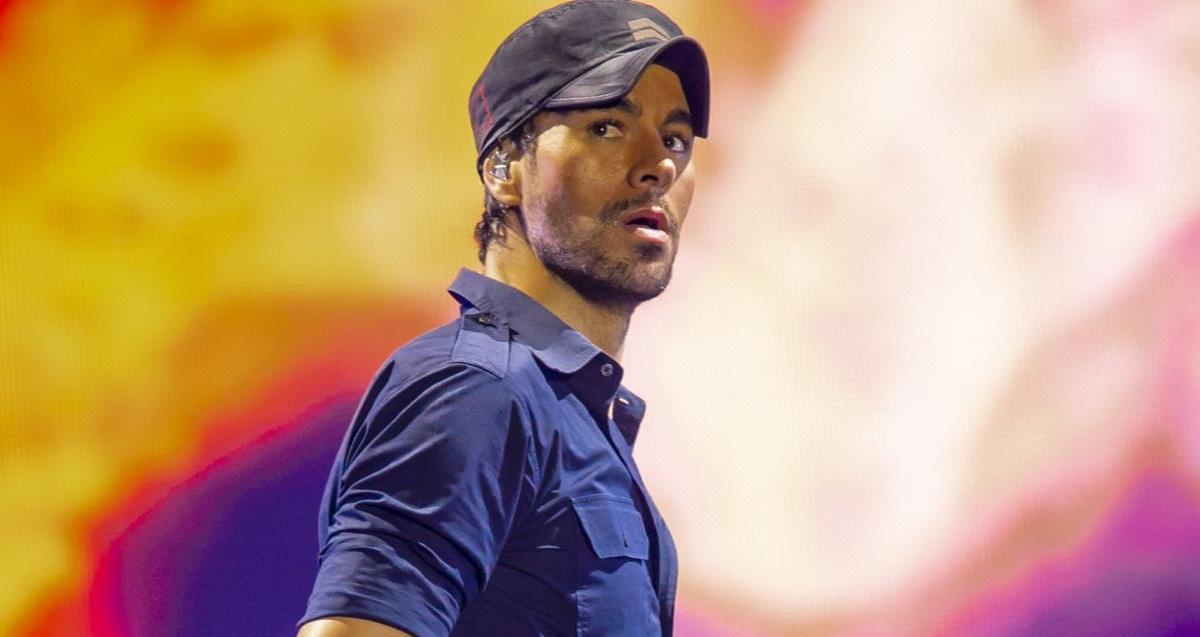 Enrique Iglesias enciende las alertas y cancela su participación en el Tecate Emblema