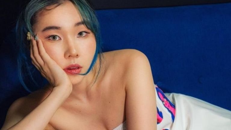 Chingu Amiga enseña sus 'encantos' por descuido en live de tik tok y se hace viral