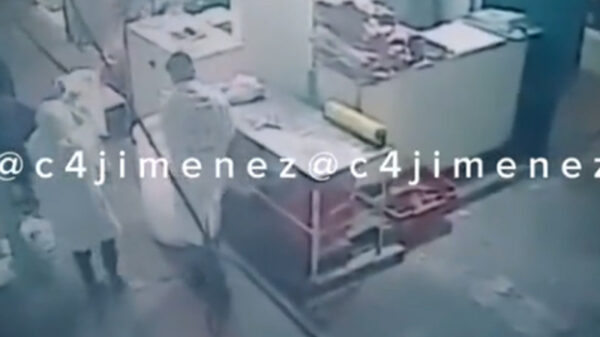 VIDEO: Carnicero es asesinado a sangre fría por negarse a pagar extorsión