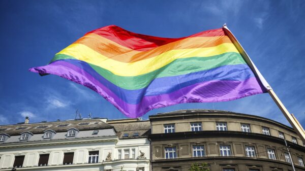 Corte Suprema de Estados Unidos da revés a derechos LGBT tras fallo a favor de una diseñadora web