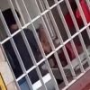 VIDEO: Captan a adolescente golpeando a gato en la unidad de San Pedro de los Pinos