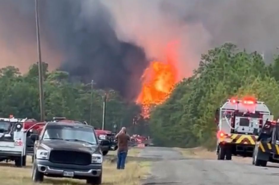 Incendio forestal en Louisiana obliga a evacuar una ciudad entera