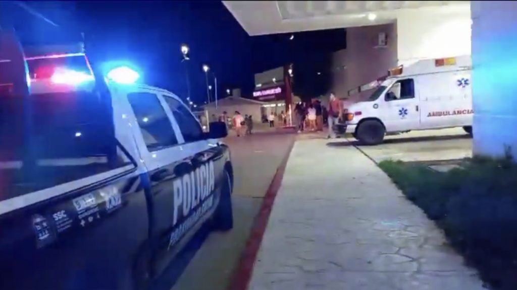 Ataque armado en Cancún deja a un menor y a una mujer heridos de ...