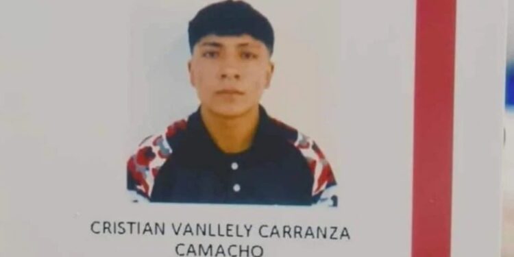 Exigen justicia para Cristian, alumno que fue quemado con gasolina por sus compañeros en Texcoco