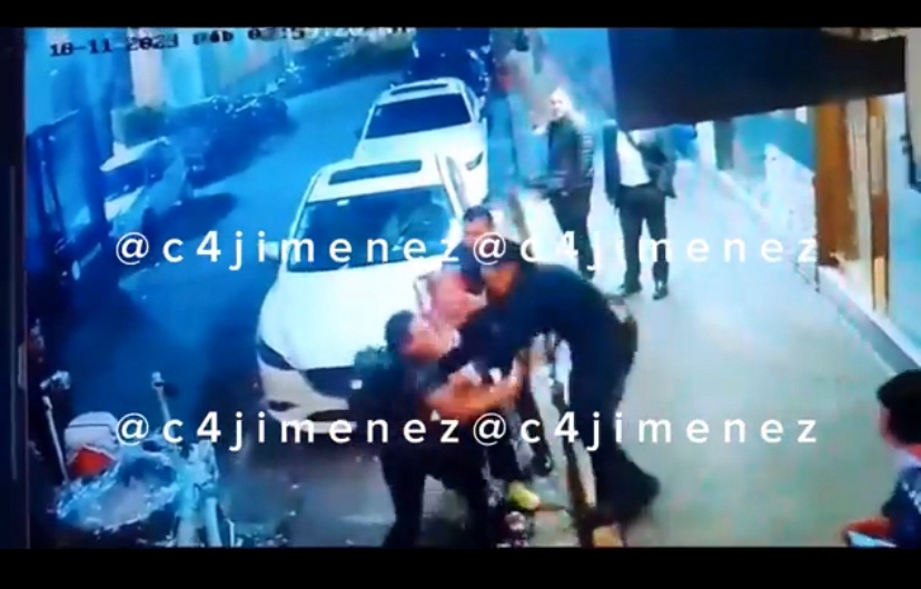 Difunden video del brutal ataque en La Condesa: Sujeto apuñaló 20 veces a guardia de seguridad