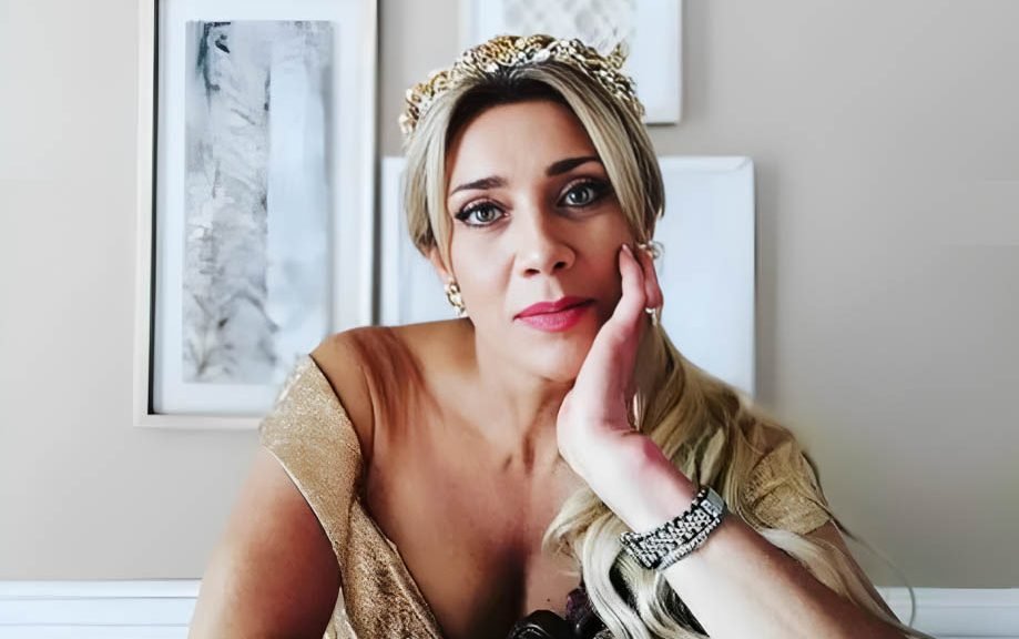 Cynthia Klitbo enciende la polémica al tachar de "flojos" a adultos mayores que usan silla de ruedas