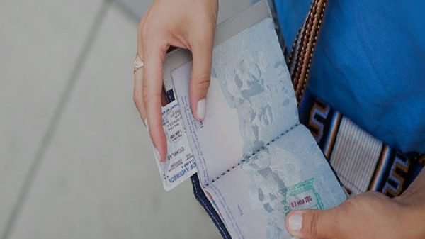 ¿Cuánto debes tener en el banco para que te aprueben la Visa Americana?