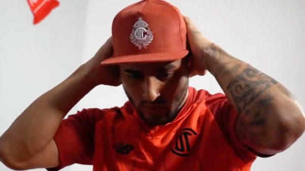 Alexis Vega es presentado oficialmente como jugador del Toluca tras salir de Chivas: “Tal vez no me voy como hubiera querido”