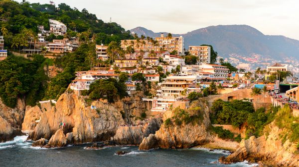 Demandan estrategia de atracción turística para recuperar Acapulco