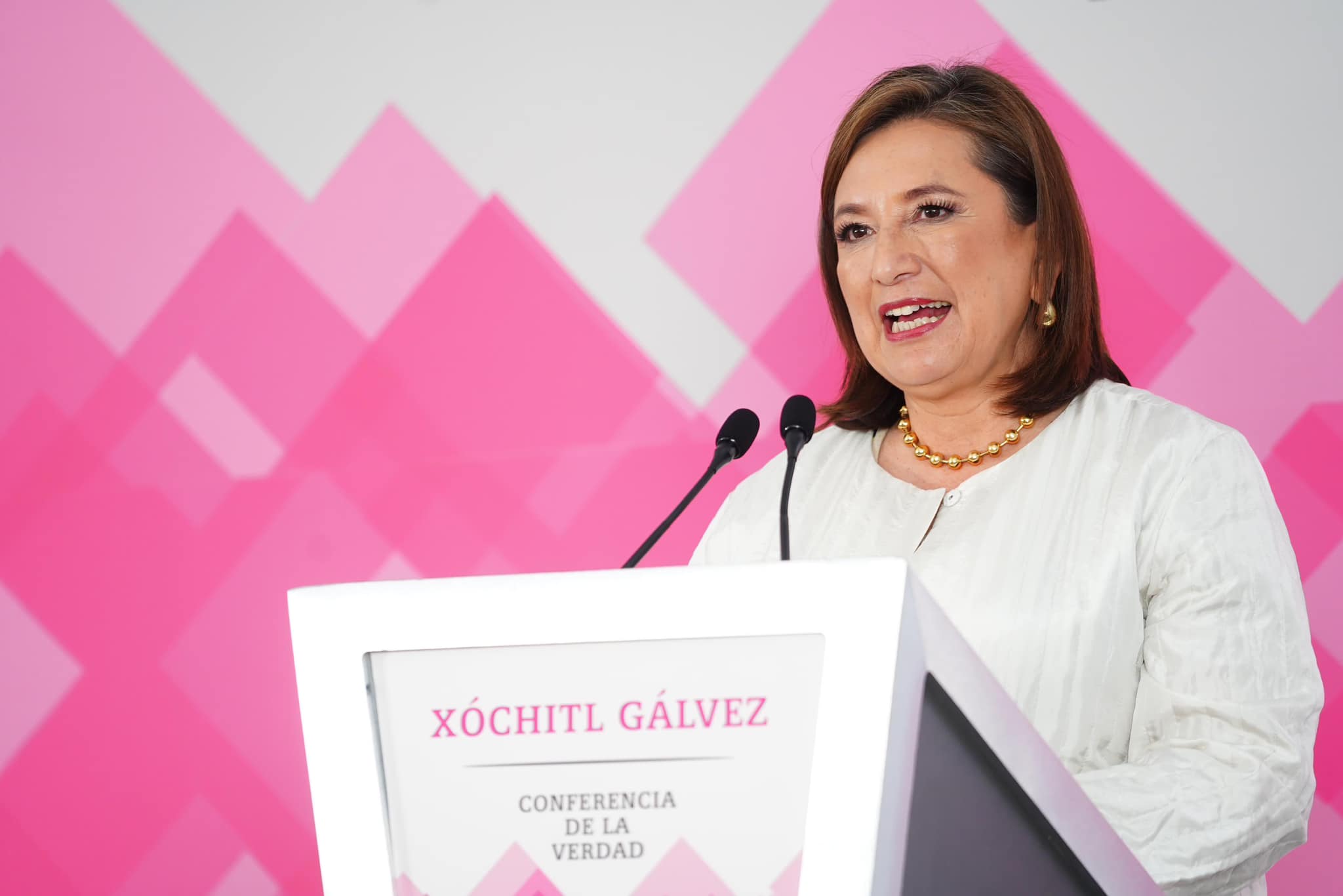 Xóchitl Gálvez exige más apoyo para transportistas