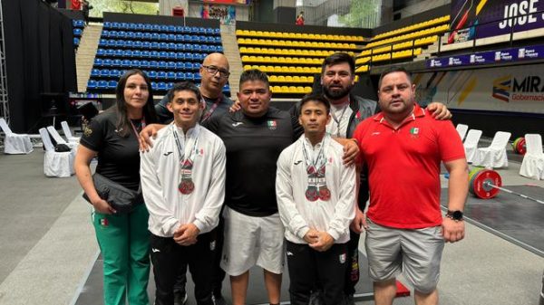 Con 12 medallas, México domina primera jornada en Panamericano de Halterofilia