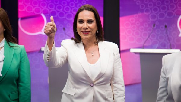 Lorena Alfaro gana el debate con las mejores propuesta para Irapuato