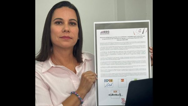 Lorena Alfaro es la primera candidata en Irapuato en firmar Pacto de Civilidad Política