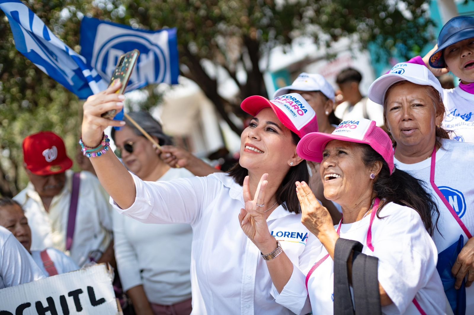 Se unen habitantes de Irapuato en apoyo a Lorena Alfaro