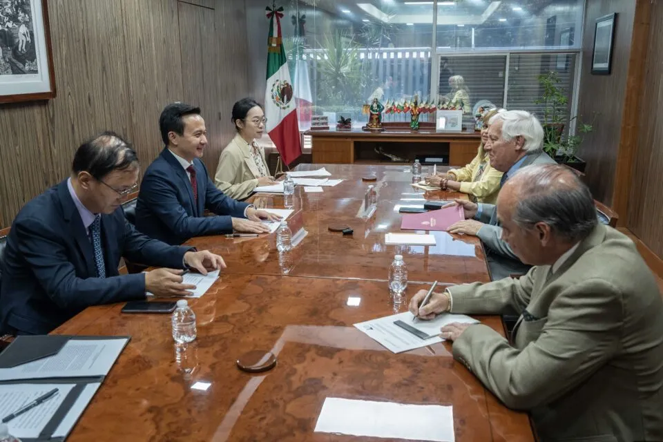 Ampliarán México y China cooperación técnica en producción sustentable de caña de azúcar