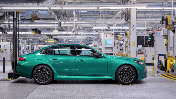 Bandera verde para el totalmente nuevo BMW M5: Inicio de producción para el sedán de alto desempeño