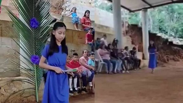 Graduación en Solitario: Una Alumna Celebra Su Logro en una Escuela Rural de Chiapas